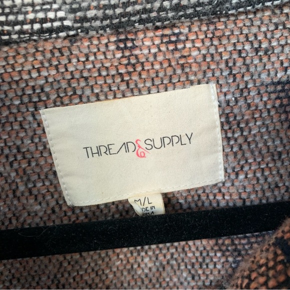 Thread & Supply Poncho - Picture 4 of 6